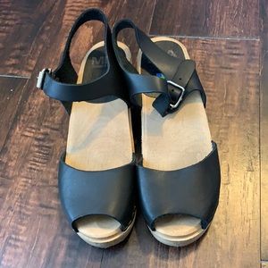 MIA Swedish Clogs